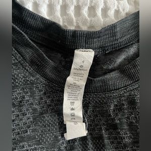 Lululemon swiftly breathe tank size 4